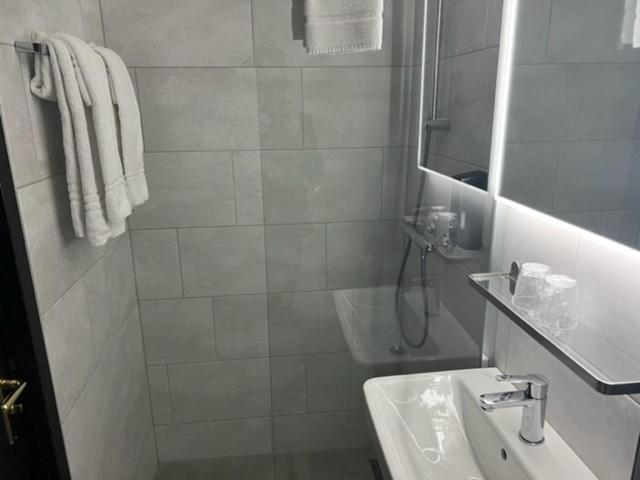 Boutique Hotel De Valk Valkenswaard Eksteriør bilde